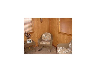 3-Seasons Porch/Room.
