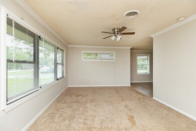 8153 Easton St, Houston, TX 77017 - photo 5