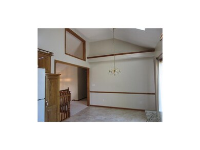 kitchen eating area