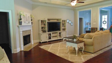 7LivingRoom
