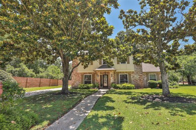 7203 Creek Crest Dr, Houston, TX 77095 - photo 2
