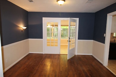 1059 W 43rd St, Houston, TX 77018 - photo 7