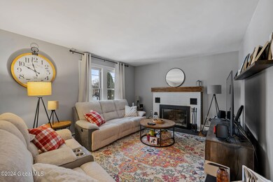 17-web-or-mls-2053-caldicott-rd