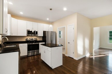 10 Cardiff Cir, Gansevoort, NY 12831 - photo 4