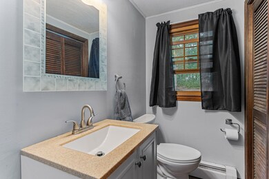 23 Meredith Road - Half bath with Laundr