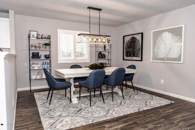CSS002-i2280-Dining Room3
