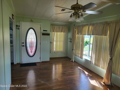912 Evergreen St, Sebastian, FL 32976 - photo 4