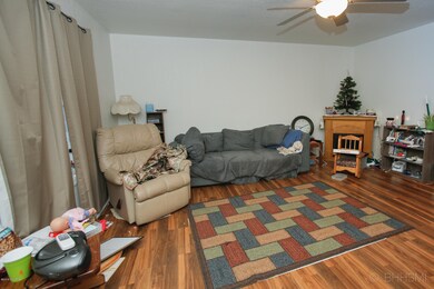 12485 pine lake rd-104