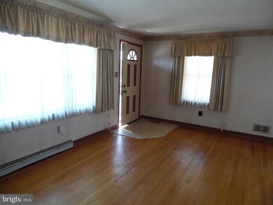 321 N Wyomissing Ave, Reading, PA 19607 - photo 6