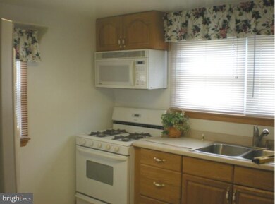 911 Hammonds Ln, Brooklyn, MD 21225 - photo 7