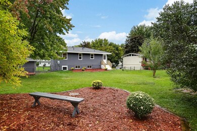 11367-98th-Ave-N-053