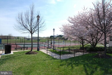 2768 Winston Ct, Woodbridge, VA 22191 - photo 2