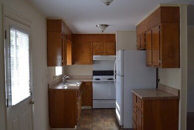 203 Dixon St, Warner Robins, GA 31088 - photo 4