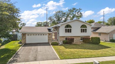 658 N Forest Ave, Griffith, IN 46319 - photo 2