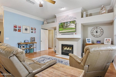 06-Family Room