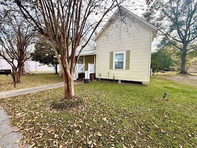 522 E Canal St, Picayune, MS 39466 - photo 3