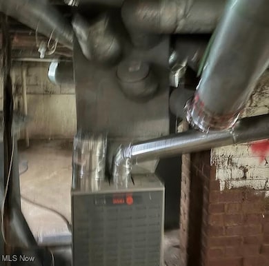 151 Russell Ave, Akron, OH 44311 - photo 5