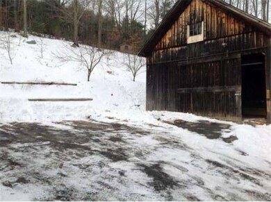 34 Greenwich Plns Rd, Ware, MA 01082 - photo 6