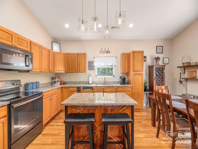 26 Azalea Dr, Clyde, NC 28721 - photo 2