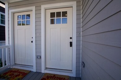 10 Newburg St unit 2, Roslindale, MA 02131 - photo 3