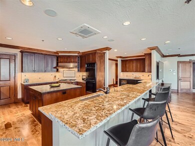 62 Highlands Ln - MLS Sized - 005 - 09 K