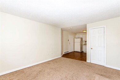 172 Lita Ln, Newmarket, NH 03857 - photo 5