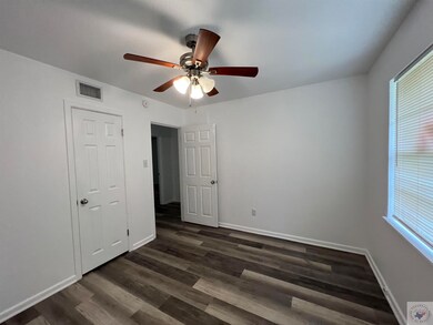 1214 Trinity St, Texarkana, TX 75503 - photo 6