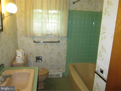 7 Suffolk Ct, Cherry Hill, NJ 08034 - photo 6