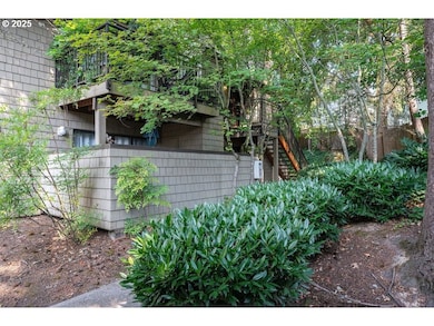 21 Crestfield Ct, Lake Oswego, OR 97035 - photo 2