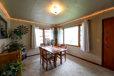 Dining Room/Front Door