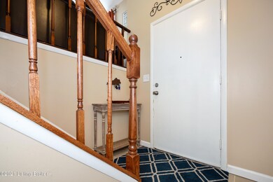 8214 Laurel Grove Ct, Louisville, KY 40228 - photo 5