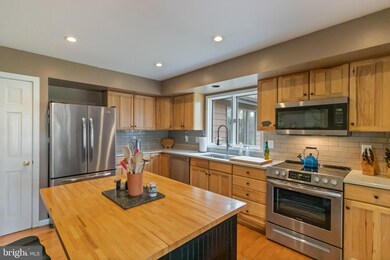 461 Aster Place, Downingtown, PA 19335 - photo 5