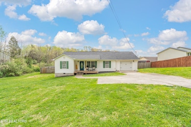 775 Butter and Egg Rd, Jacksboro, TN 37757 - photo 4