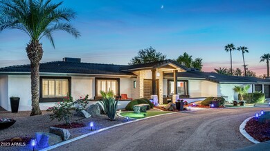 Horseshoe Driveway w/ bench seating
