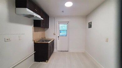 841 NW 12th Ave unit 1, Fort Lauderdale, FL 33311 - photo 4