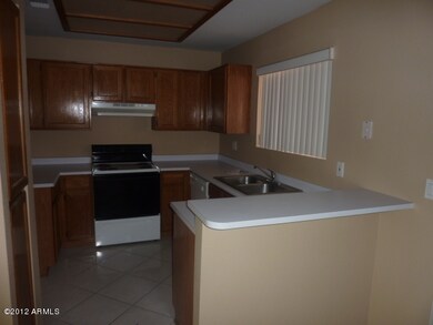 2941 N Oregon St unit 10, Chandler, AZ 85225 - photo 4