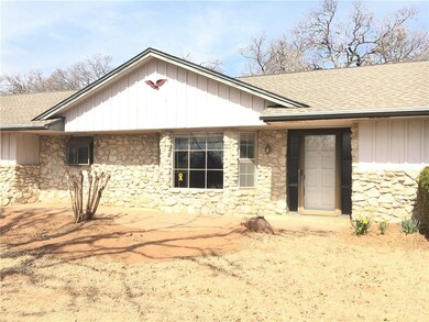 2113 Rambling Rd, Edmond, OK 73025 - photo 2