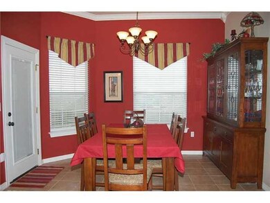 915 Kelsi Dr, Moore, OK 73160 - photo 7