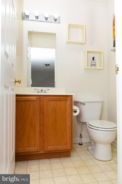 603 Collett St, Baltimore, MD 21217 - photo 7