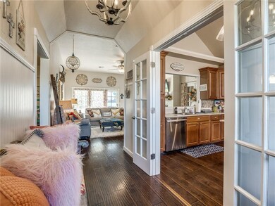 2436 E Hills Dr, Moore, OK 73160 - photo 4