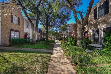 1129 Country Place Dr, Houston, TX 77079 - photo 2