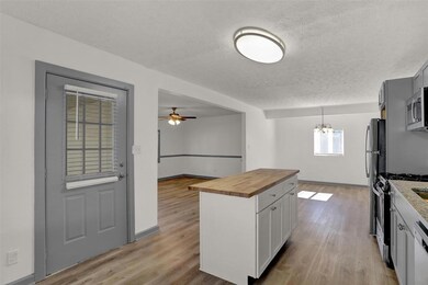 5522 S Greenfield St, Fountaintown, IN 46130 - photo 5