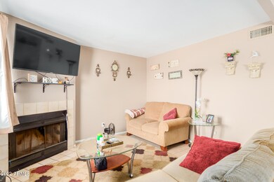 LIVING ROOM 2