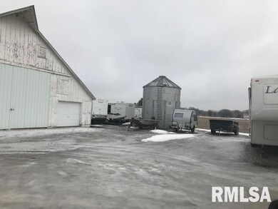 5328 W Locust St, Davenport, IA 52804 - photo 6