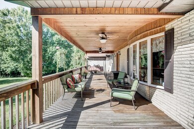 004-front porch