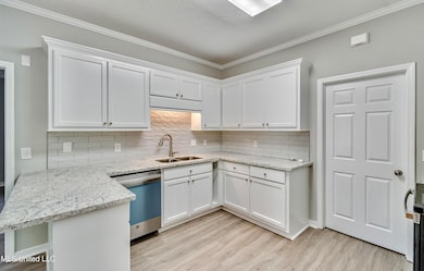 301 White Oak Dr, Brandon, MS 39047 - photo 5