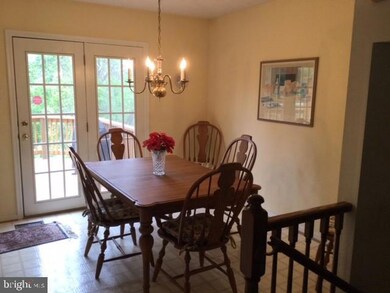 613 Budleigh Cir, Lutherville Timonium, MD 21093 - photo 5