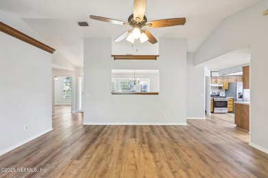 6-web-or-mls-Bermuda Dr-1705-006