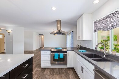 Modern Quartz and Stainless Steel