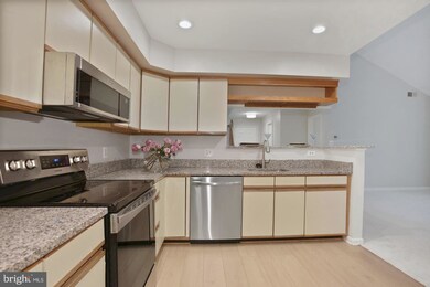 2217 Lovedale Ln unit 212A, Reston, VA 20191 - photo 7